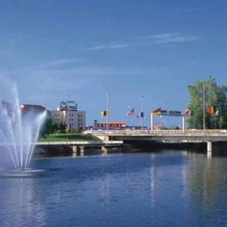 Le Central A - Tout Equipe - Centre-Ville Gare Montluçon Dış mekan fotoğraf