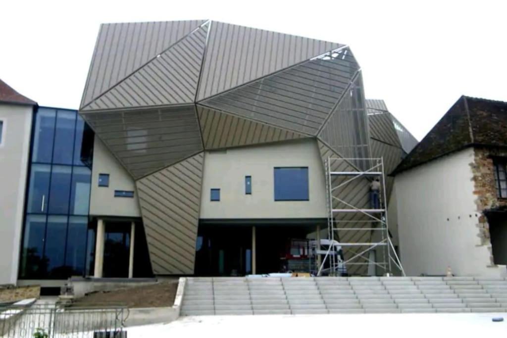 Le Central A - Tout Equipe - Centre-Ville Gare Montluçon Dış mekan fotoğraf